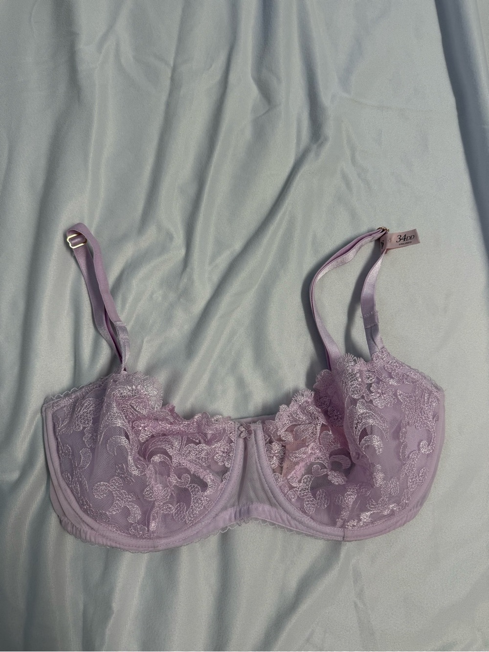 Victoria’s Secret Dream Angels Push Up without Padding Bra